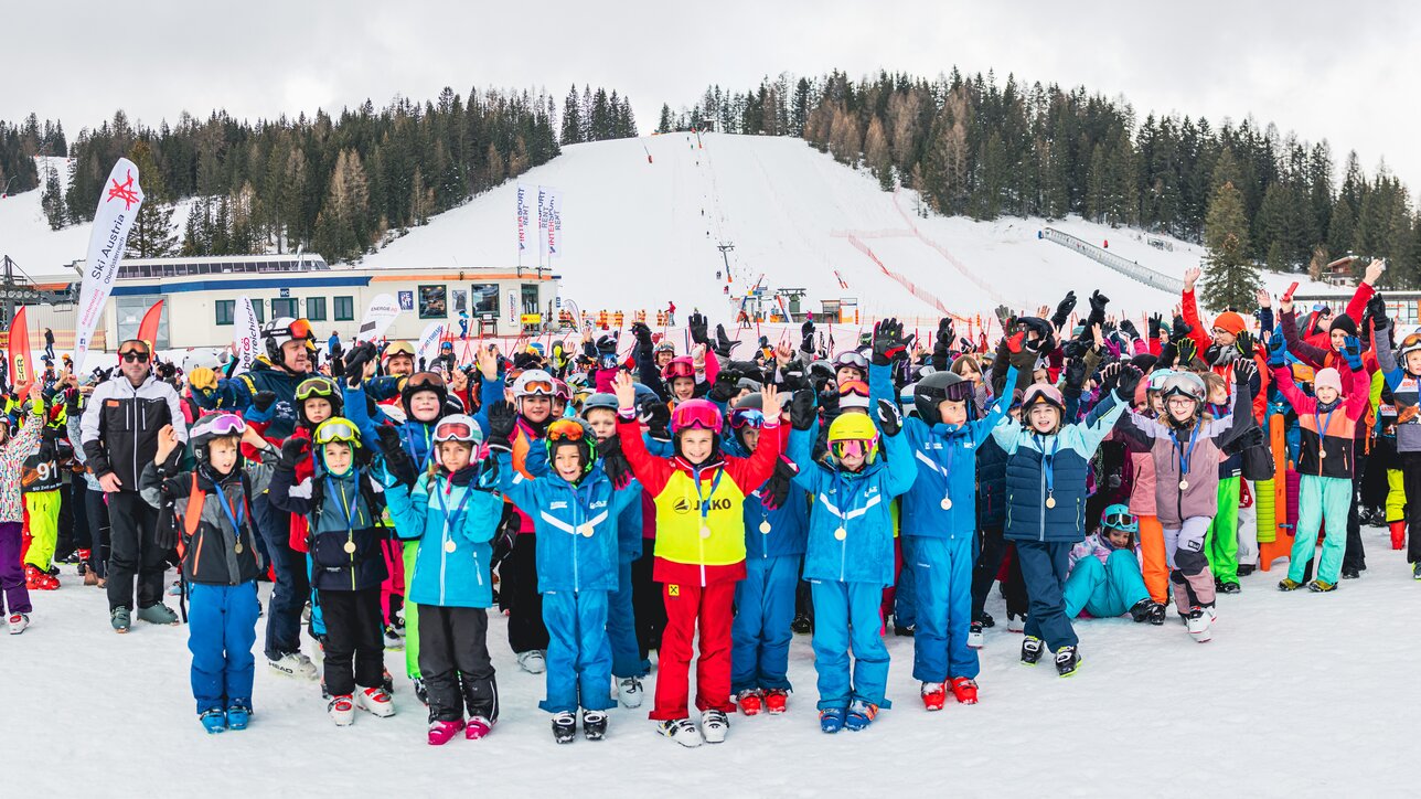 Großes Gruppenfoto | © SkiAustria OOE