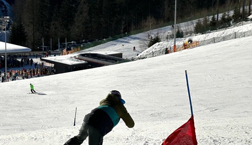 Snowboarder von hinten | © SkiAustria OOE