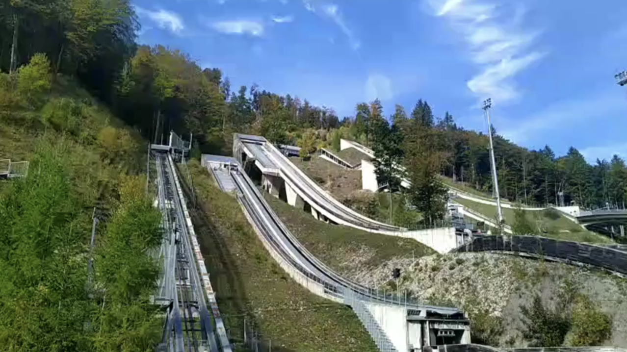 Neue Möglichkeiten zur sportlichen Entwicklung für Skispringerinnen und Skispringer im Rahmen des Unterrichts an der Skimittelschule Oberösterreich
